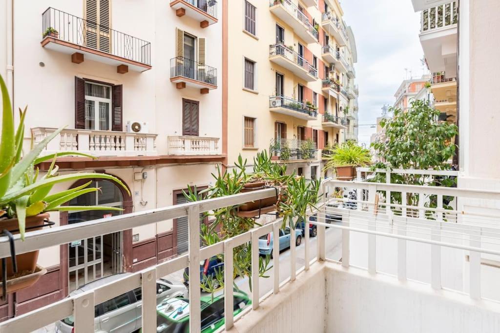 View Sea Room - Appartamento Condiviso Bari Exterior photo